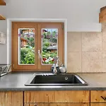 Renove Et Chaleureux, Ovronnaz 4 Personnes, Famille Шале *