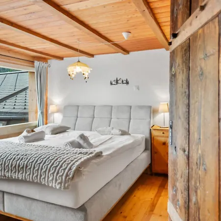 Renove Et Chaleureux, 4 Personnes, Famille *