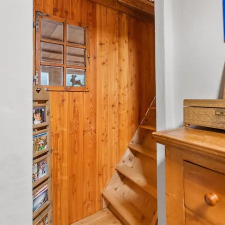 Renove Et Chaleureux, 4 Personnes, Famille Alpstuga Ovronnaz